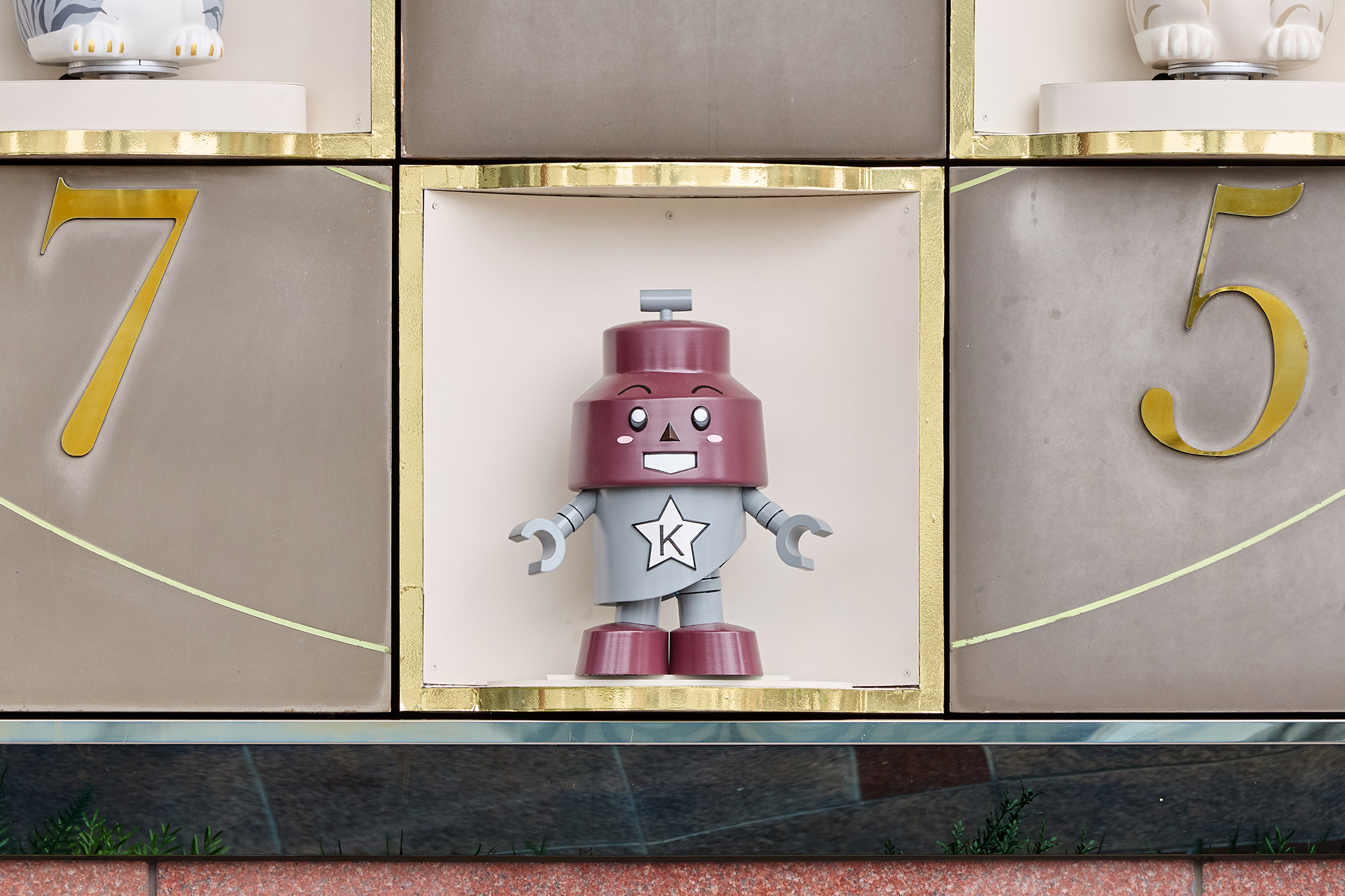 川口市のマスコットキャラクター「きゅぽらん」のからくり人形