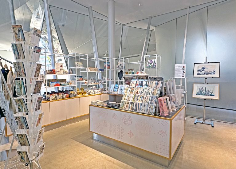 すみだ北斎美術館 ミュージアムショップ